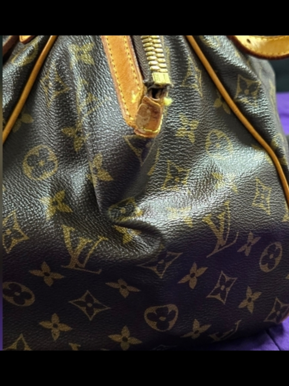 Authentic Louis Vuitton Tivoli GM Monogram Handbag - Picture 9 of 11